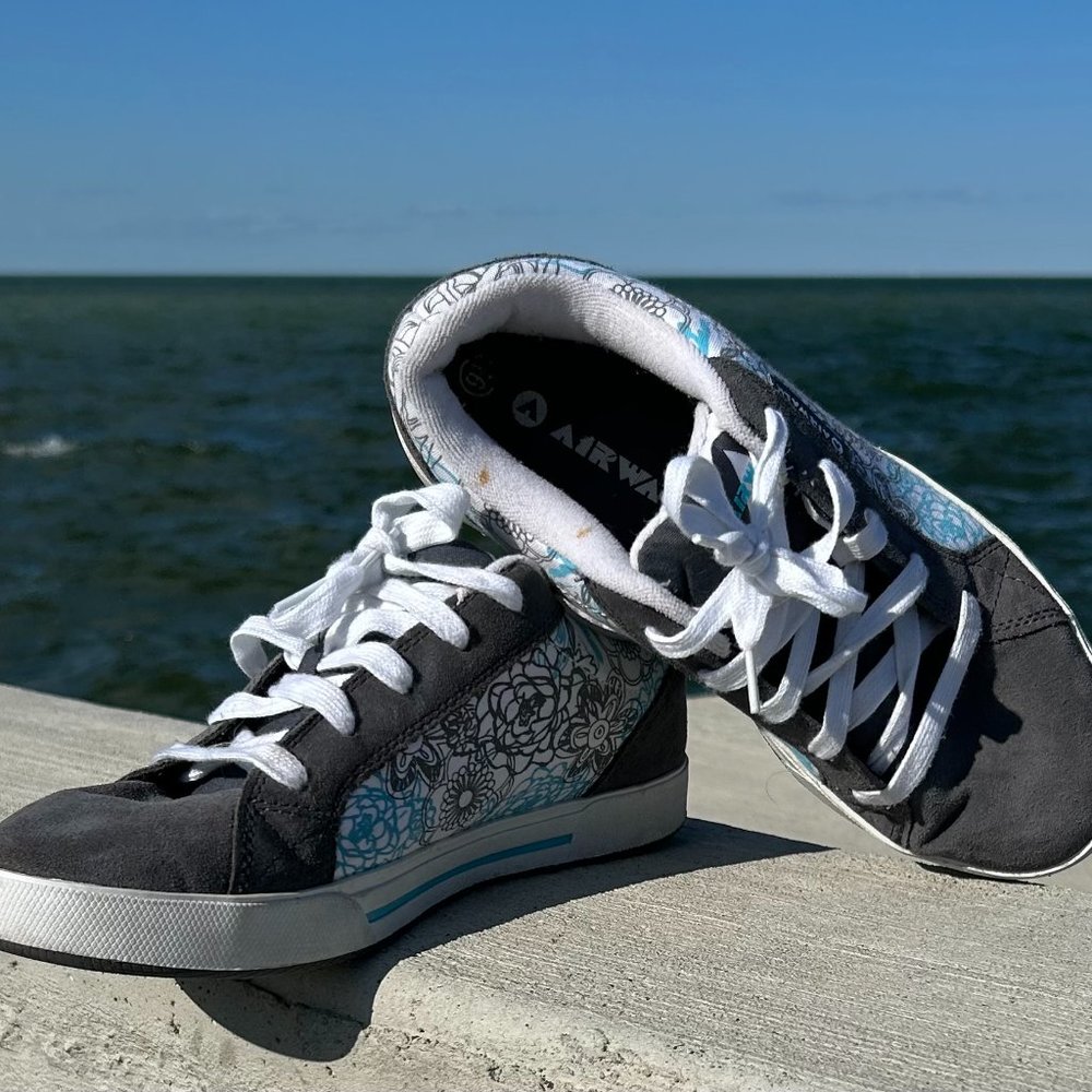 Vintage classic Airwalk lace up skate shoe Women's 9.5s